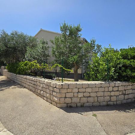 Apartman Nea Nin Exterior foto