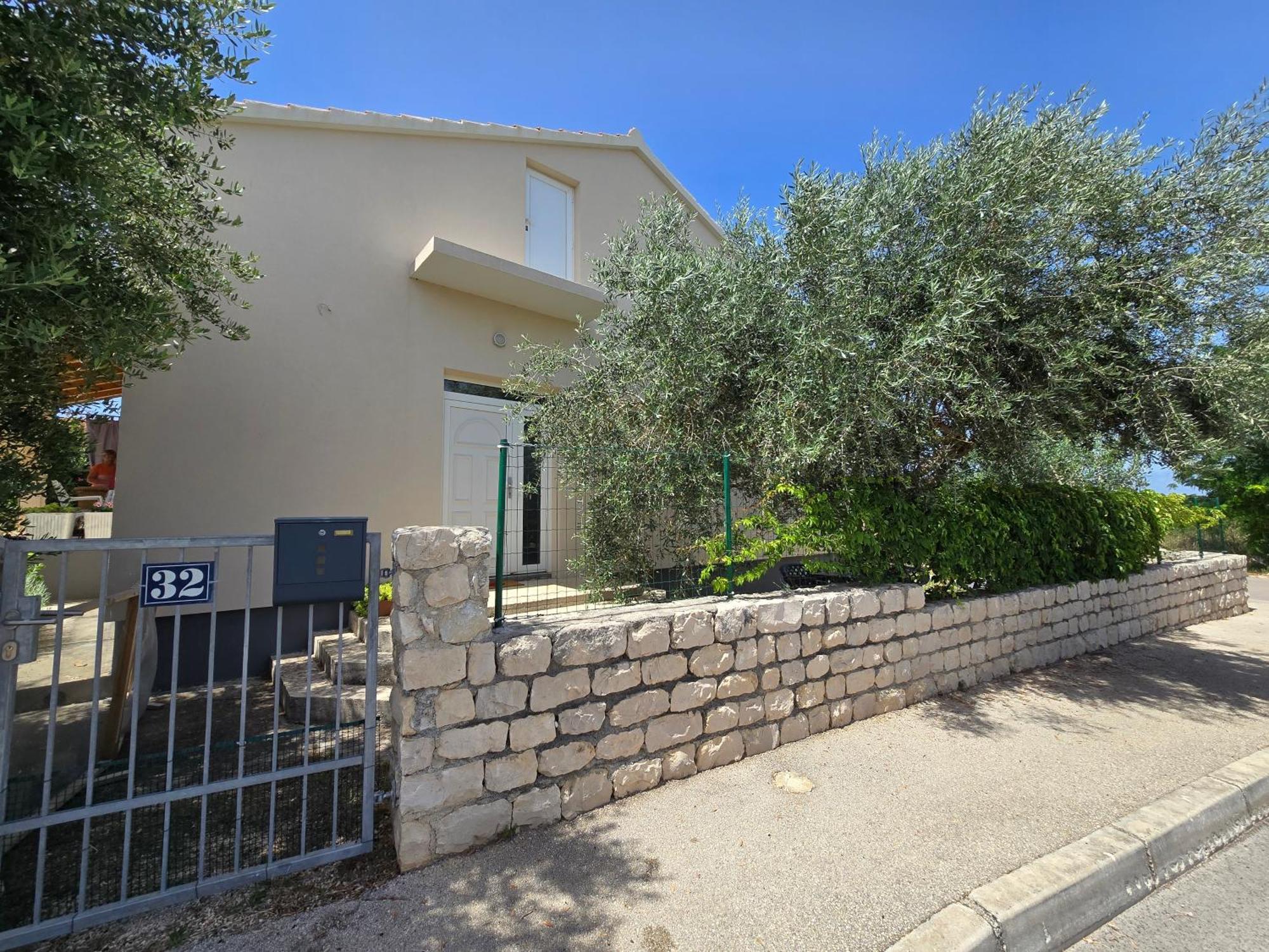 Apartman Nea Nin Exterior foto