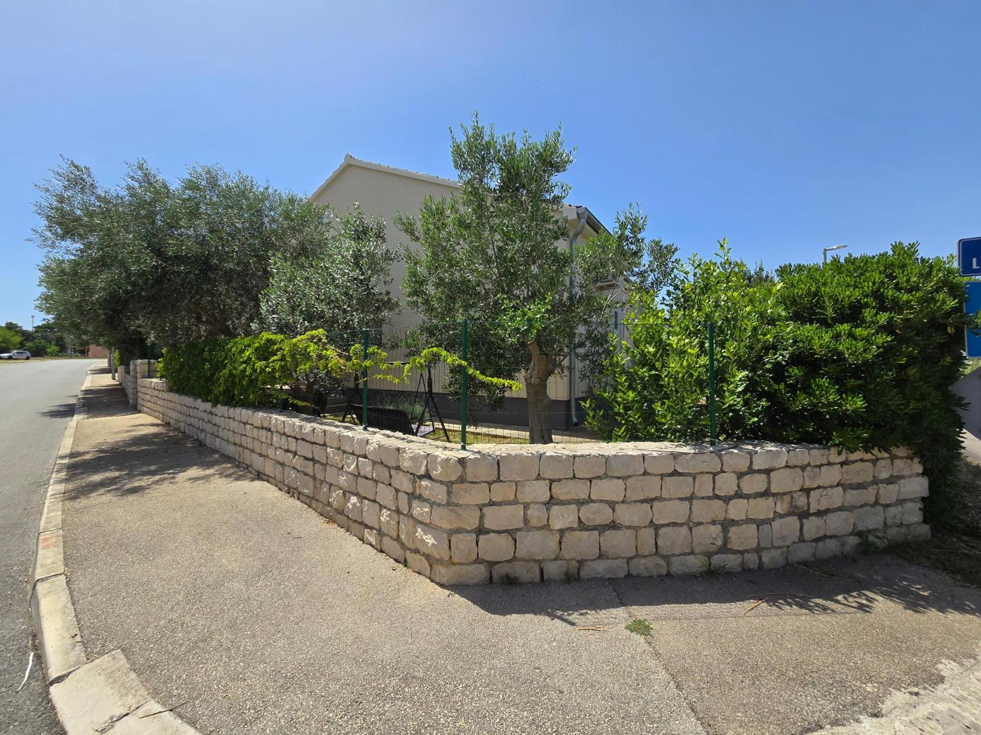 Apartman Nea Nin Exterior foto